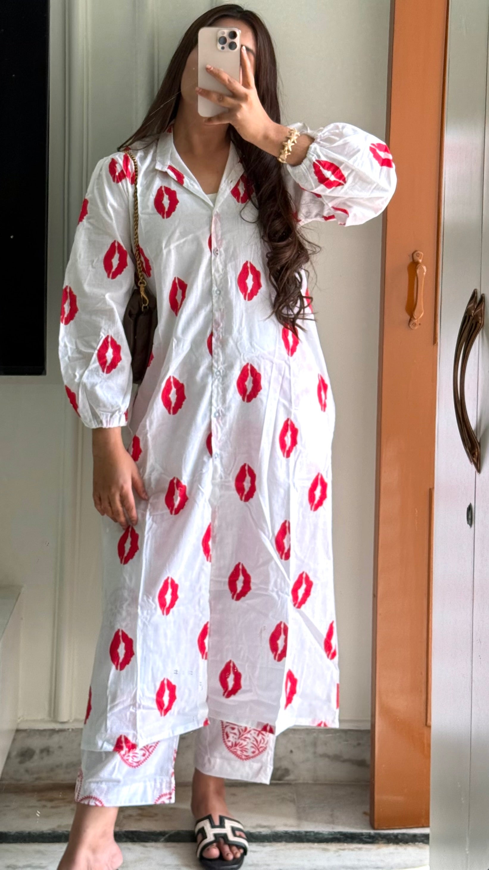 Kiss of love cordset