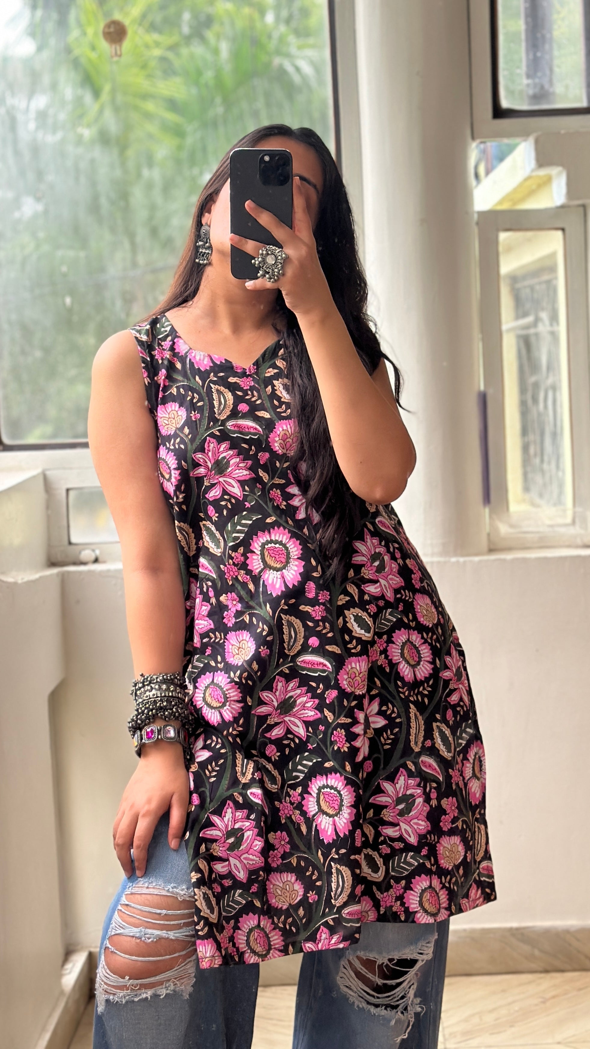 Black sanganeri kurti