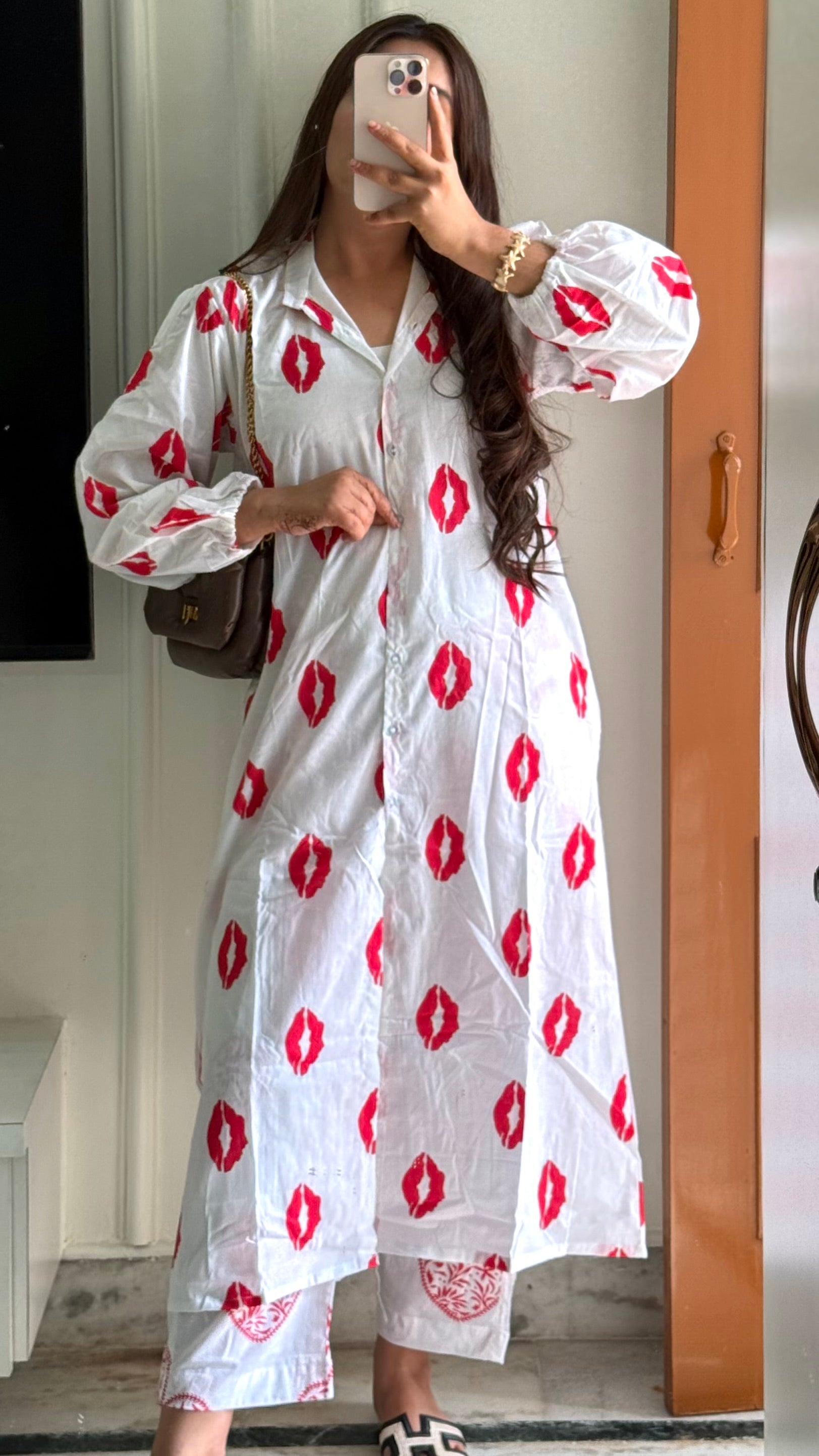 Kiss of love cordset